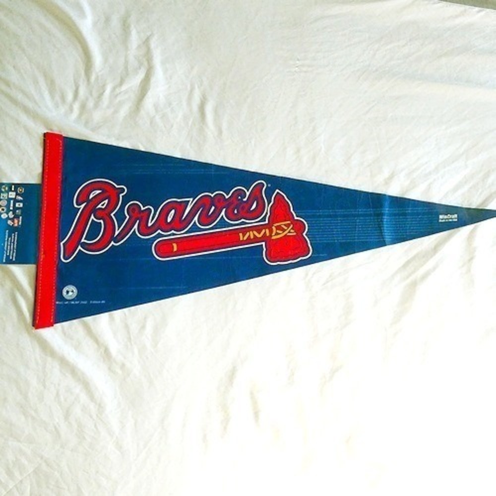 MLB Atlanta Braves Vintage Circa 2002 Wincraft Team Logo Baseball Pennant NEW